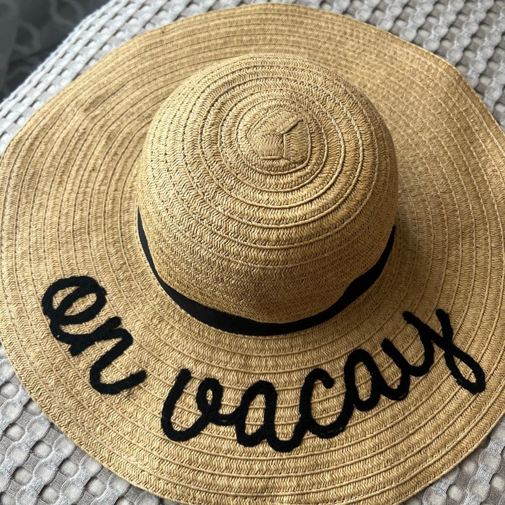 Straw 'On Vacay' Wide Brim Sun Hat - Black Script